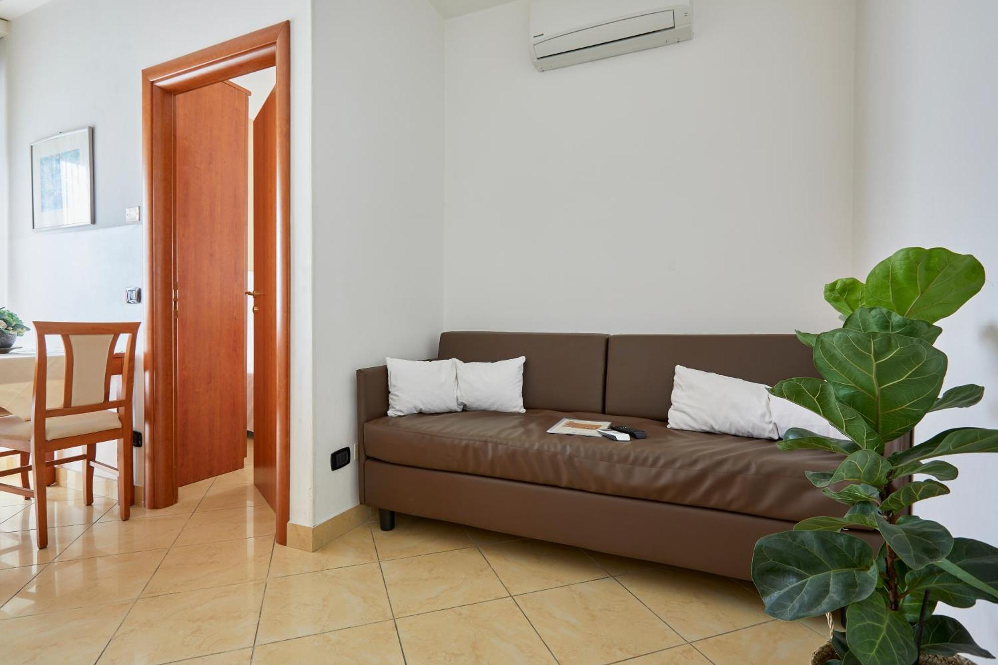 Residence Fellini Rimini Ngoại thất bức ảnh