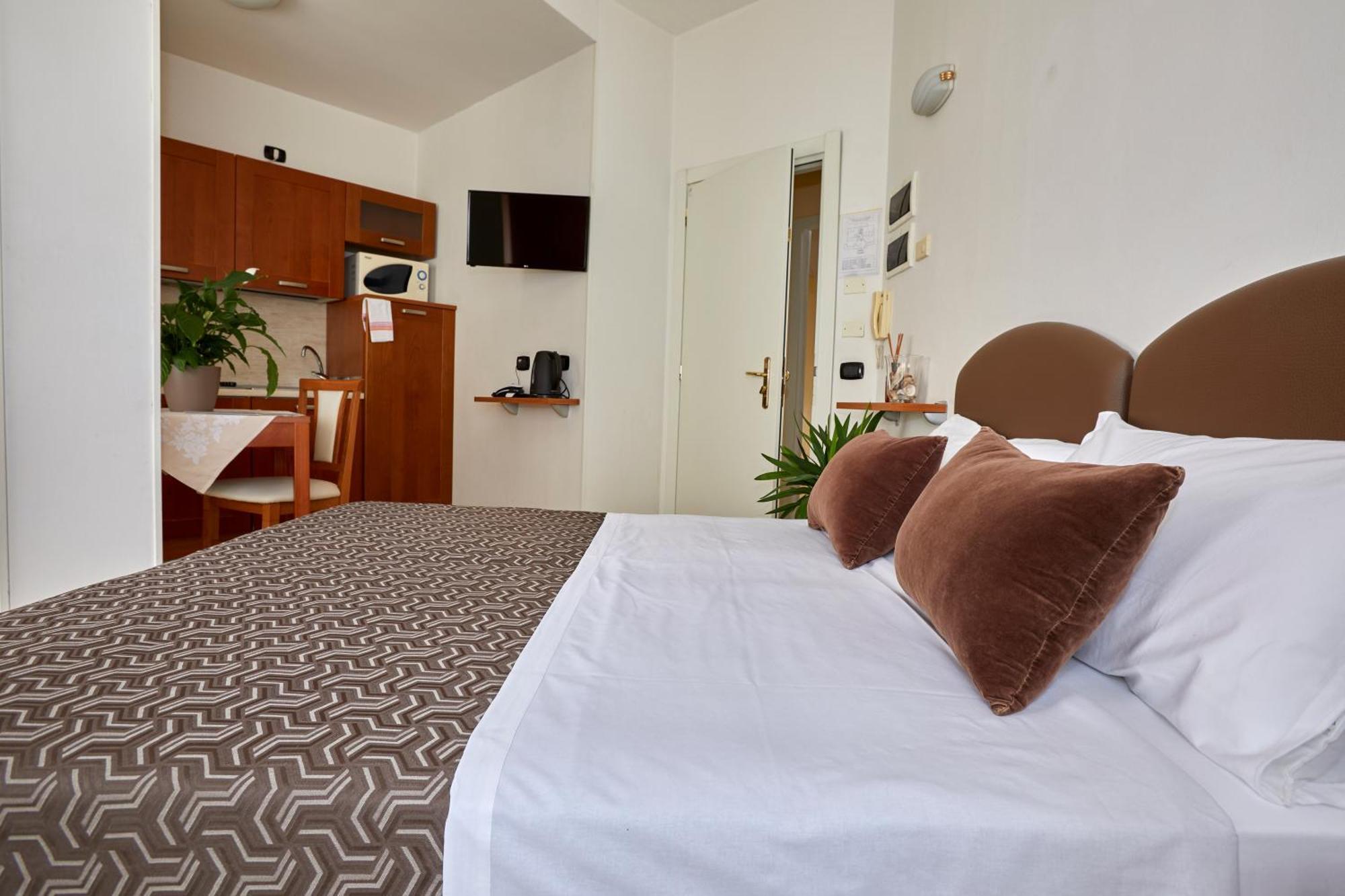 Residence Fellini Rimini Ngoại thất bức ảnh
