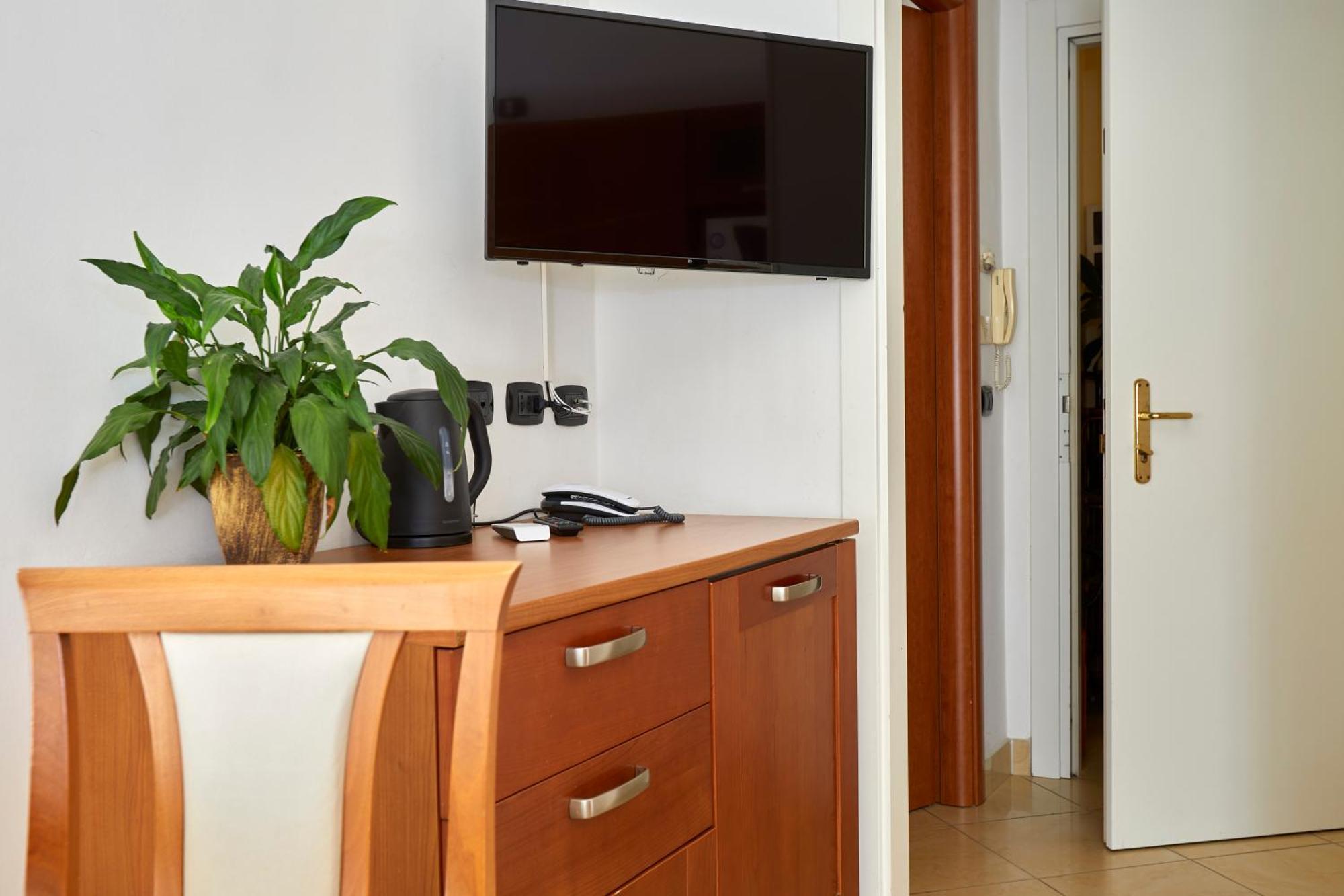 Residence Fellini Rimini Ngoại thất bức ảnh