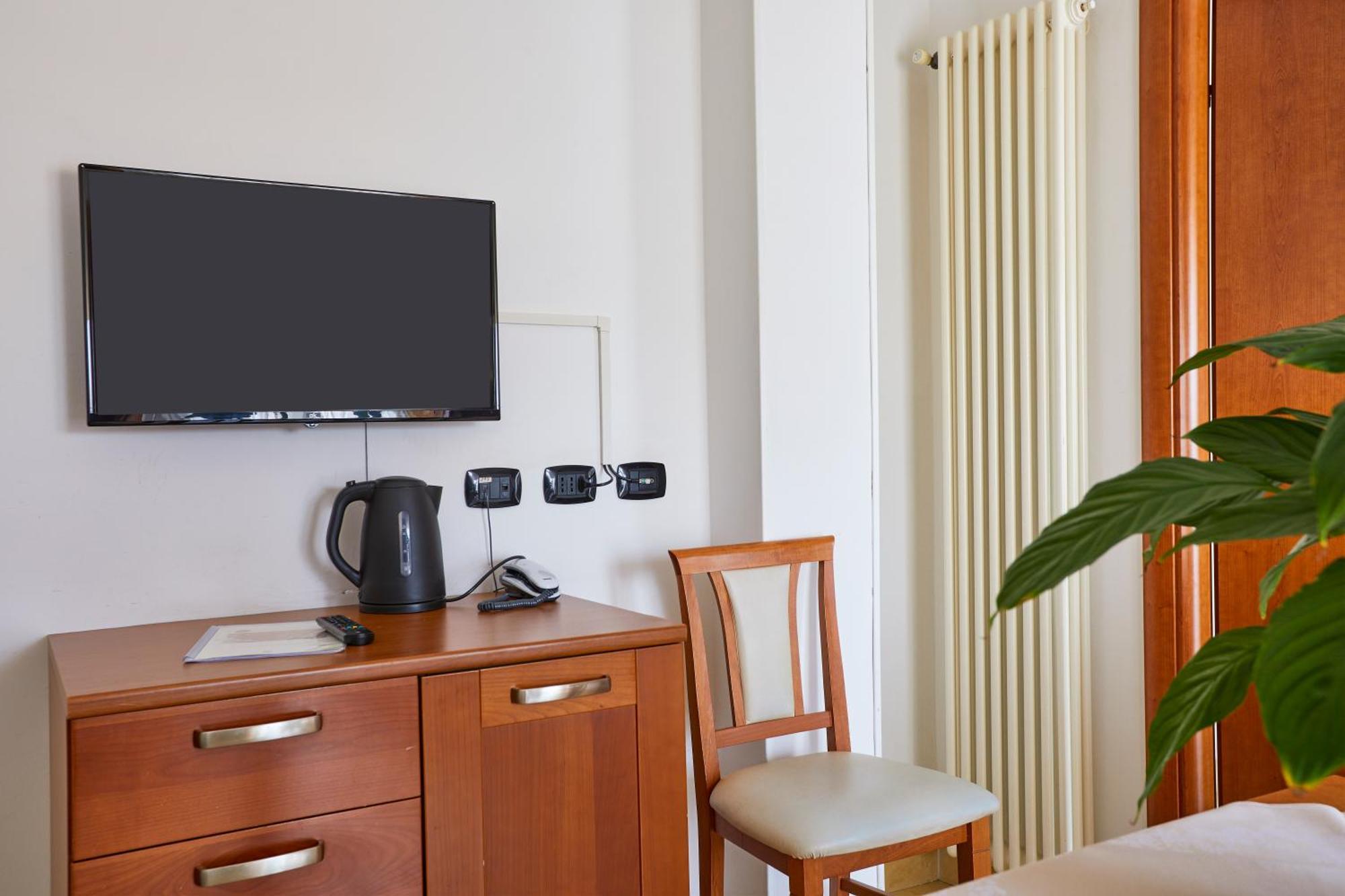 Residence Fellini Rimini Ngoại thất bức ảnh
