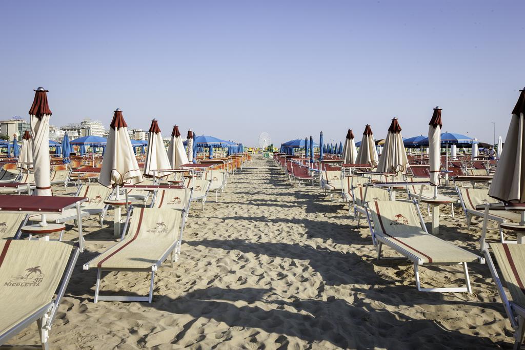 Residence Fellini Rimini Ngoại thất bức ảnh
