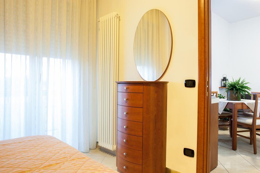 Residence Fellini Rimini Ngoại thất bức ảnh