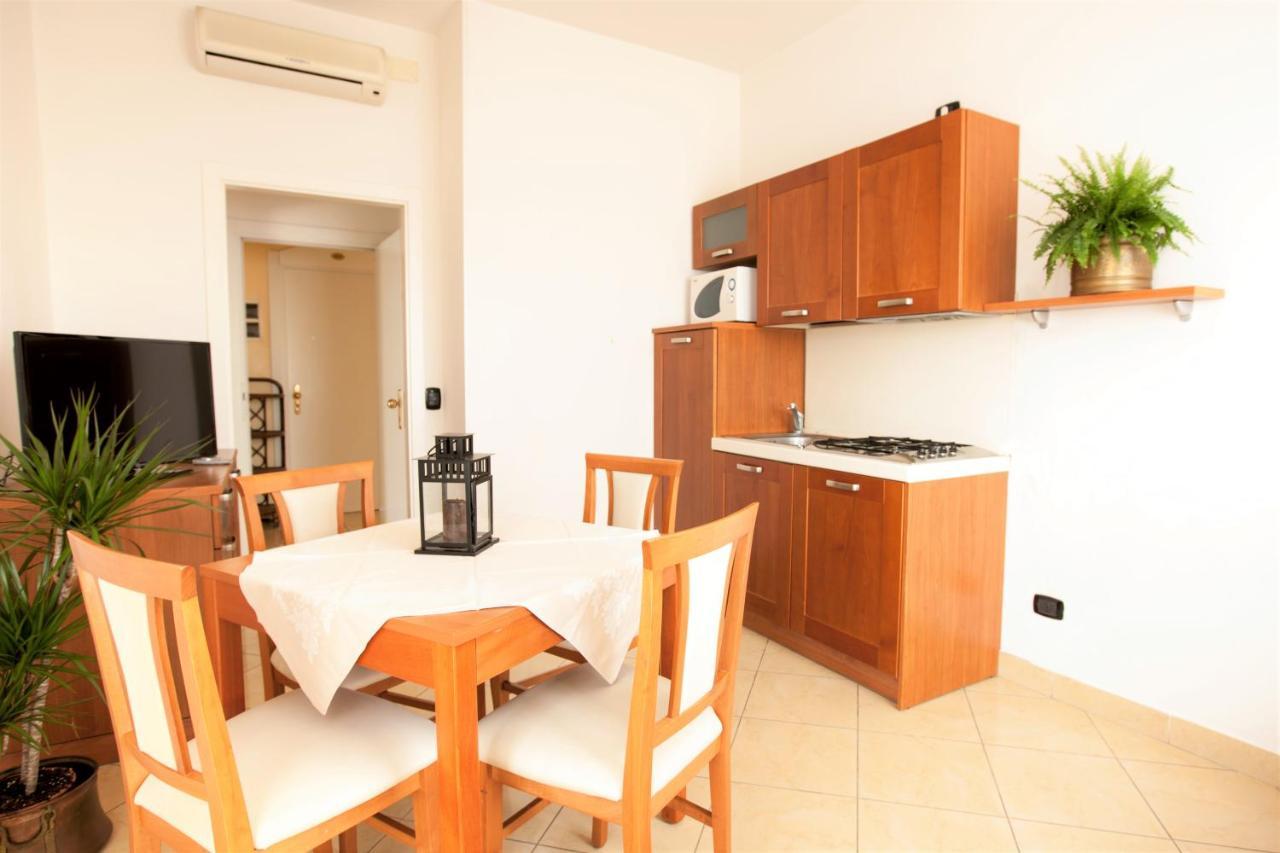 Residence Fellini Rimini Ngoại thất bức ảnh