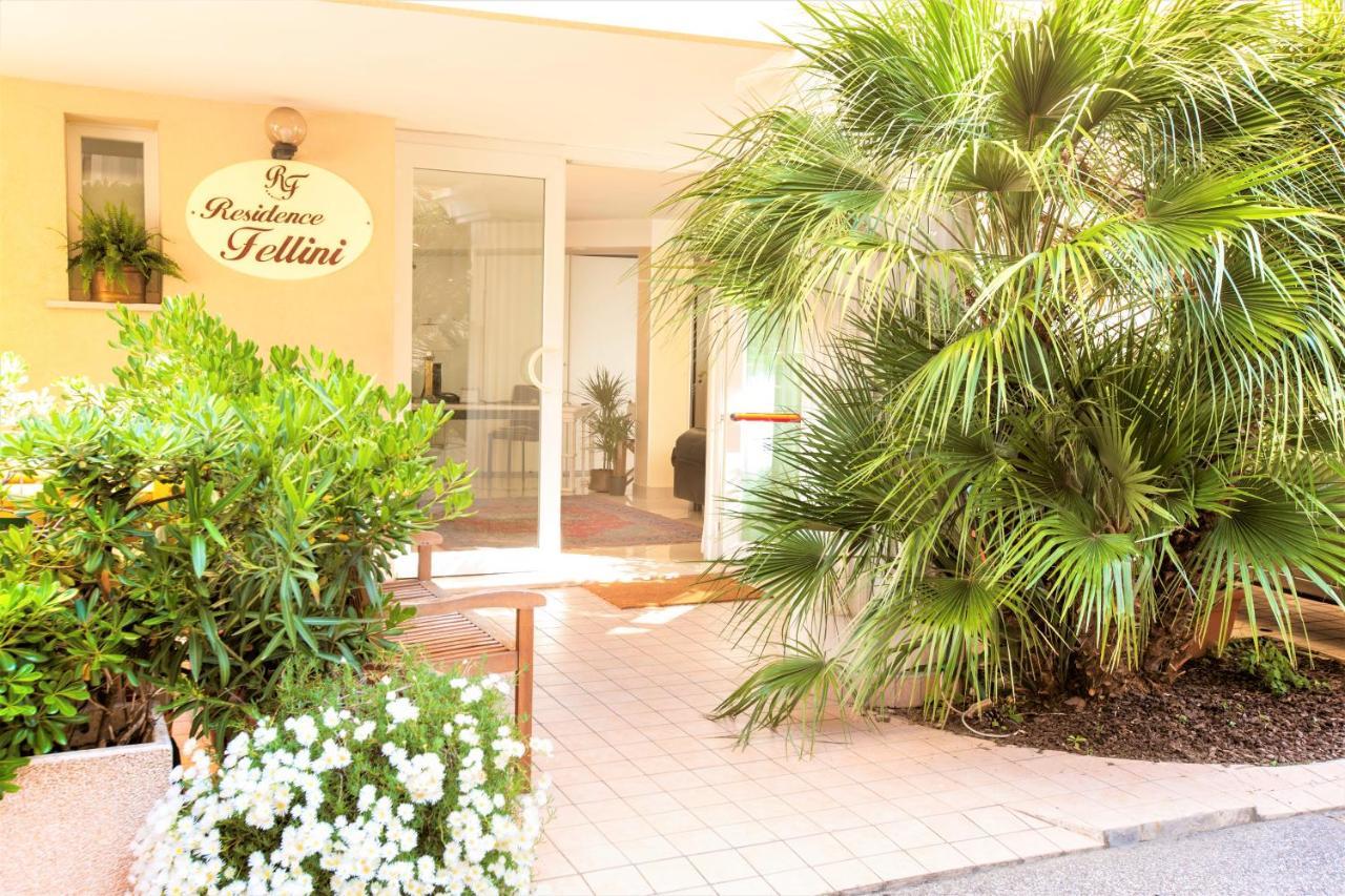 Residence Fellini Rimini Ngoại thất bức ảnh