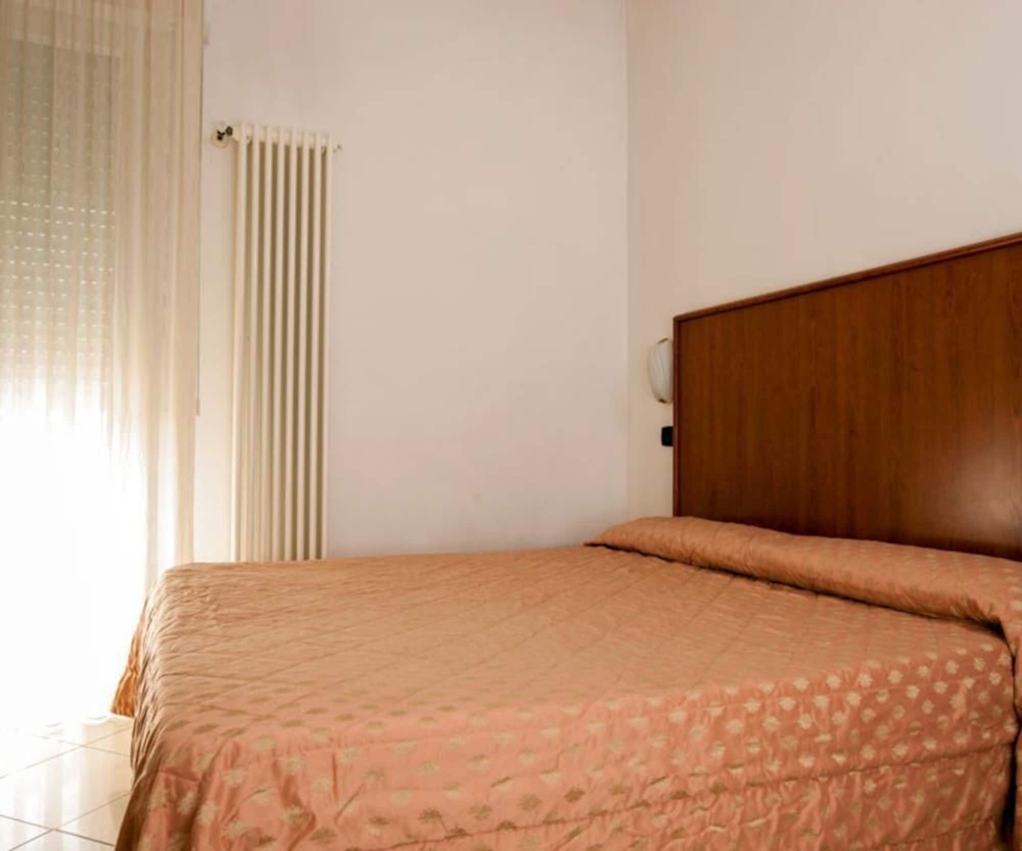 Residence Fellini Rimini Ngoại thất bức ảnh